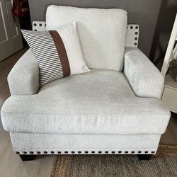 Used oversized chair hotsell
