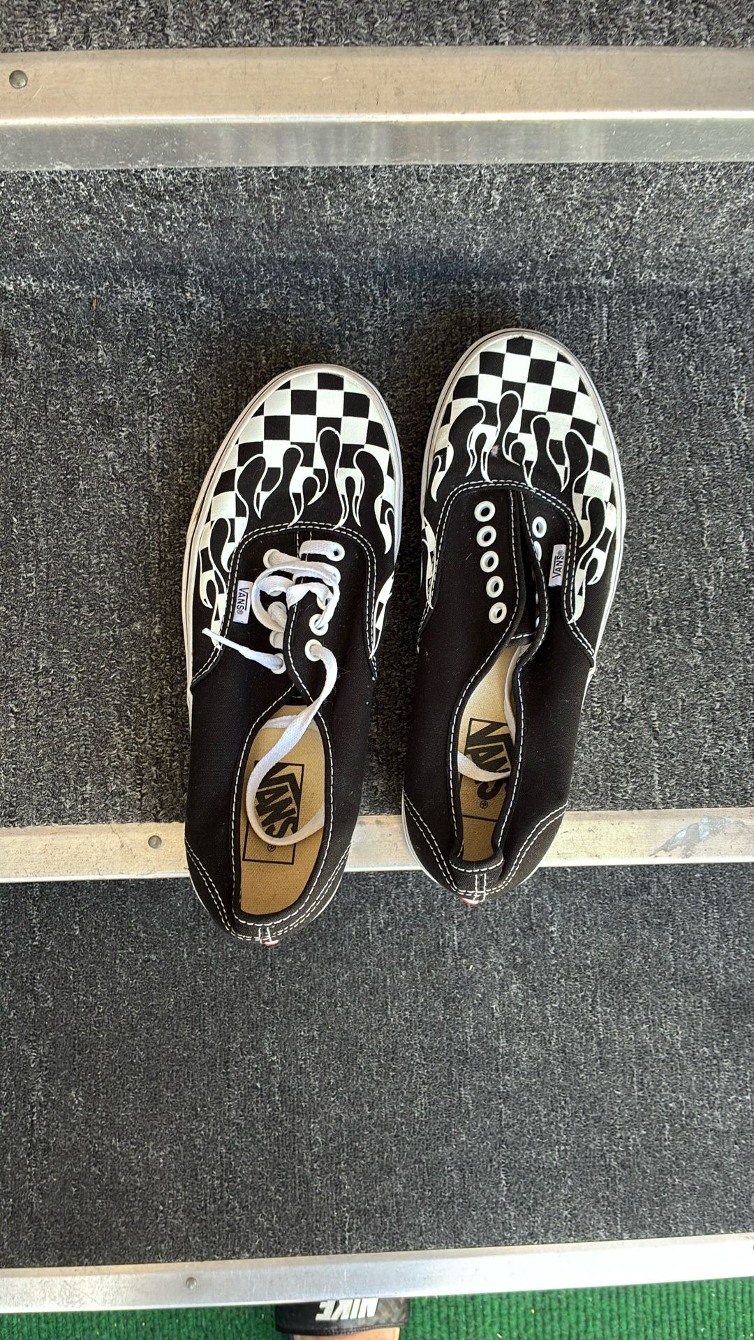 Vans 