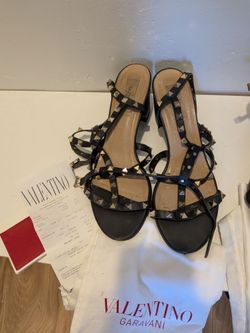 Luxury shoes Gucci Versace and Valentino
