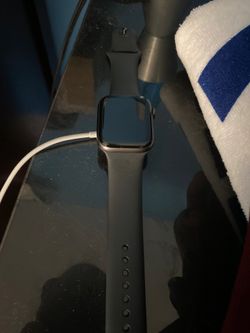 Apple Watch 4 series (GPS) Black