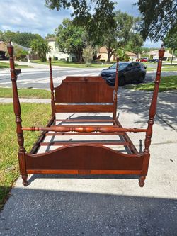 Rare 1930s Huntley-Simmons Colonial Revival 4-Poster Bed – Mahogany