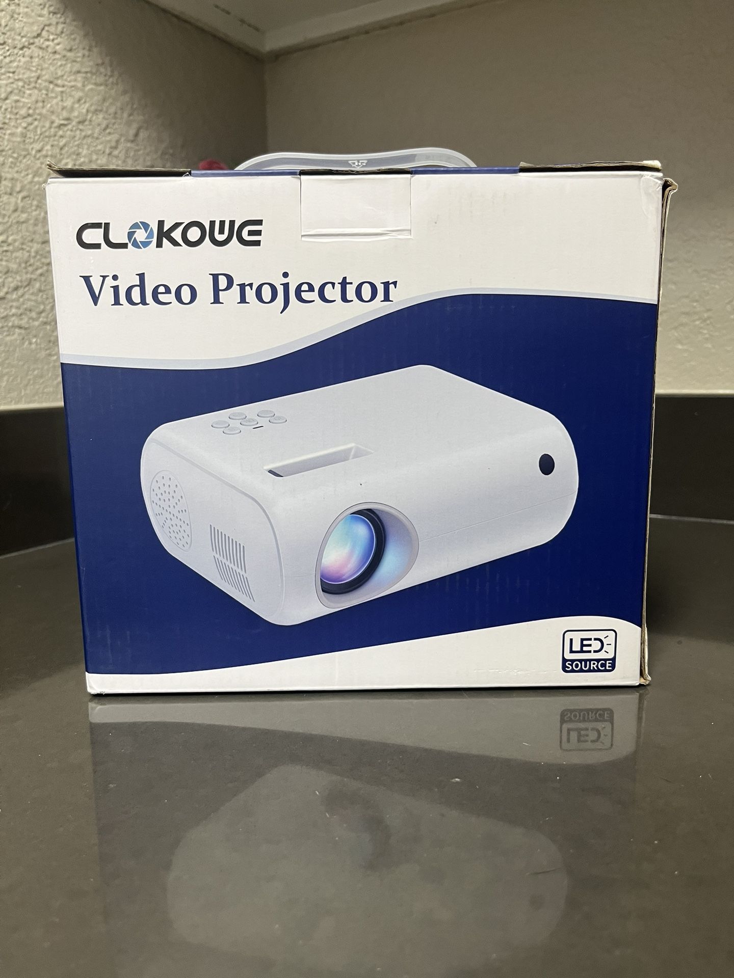 Mini Video Projector Compatible With iPhone / Android / USB