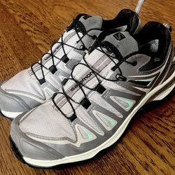 SALOMON TRAIL RUNNING SHOES