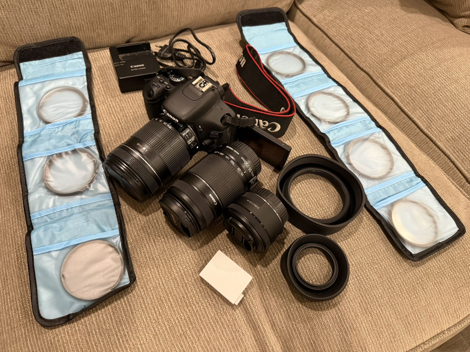 Canon DSLR Kit β EOS 600D + 3 Lenses (18-135mm, 55-250mm, 50mm) + Bag & Accessories