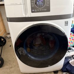 Brand NEW GE all In one washer/ Dryer Combo
