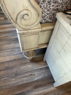 Sleigh Bed