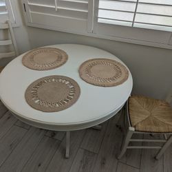 Wood Round Breakfast Table With 2 Chairs