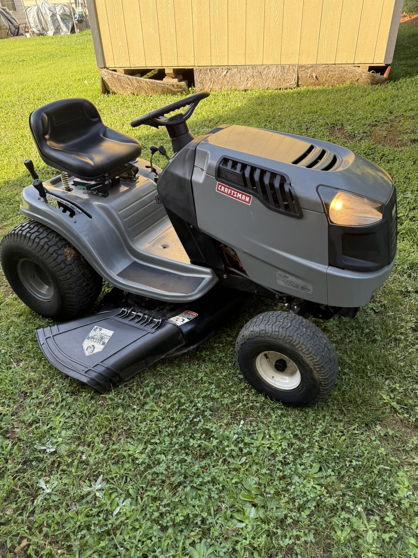 42” Craftsman LT1500 (17.5 HP ) 7-Speed Riding Mower