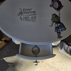Alice In Wonderland Table