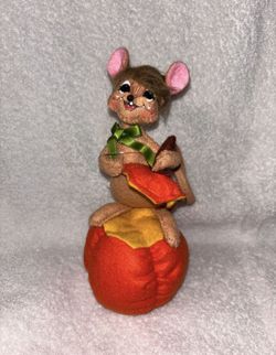 5-inch Harvest Mouse collectible doll by Annalee Dolls $15