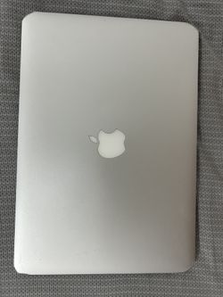 Apple MacBook Air 2012 (Excellent Condition)!