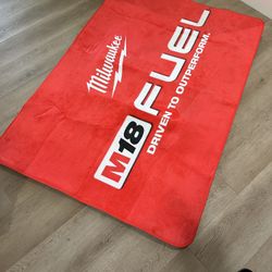 New Milwaukee M18 Fuel Rug / Mat 