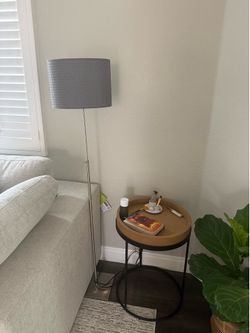 floor lamp