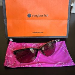 NEW Oakley UNSTOPPABLE BREAST CANCER