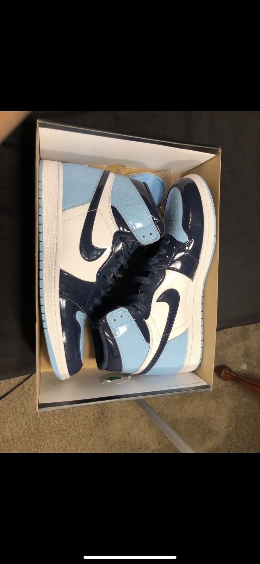Nike Air Jordan 1 UNC Patent Blue Chill