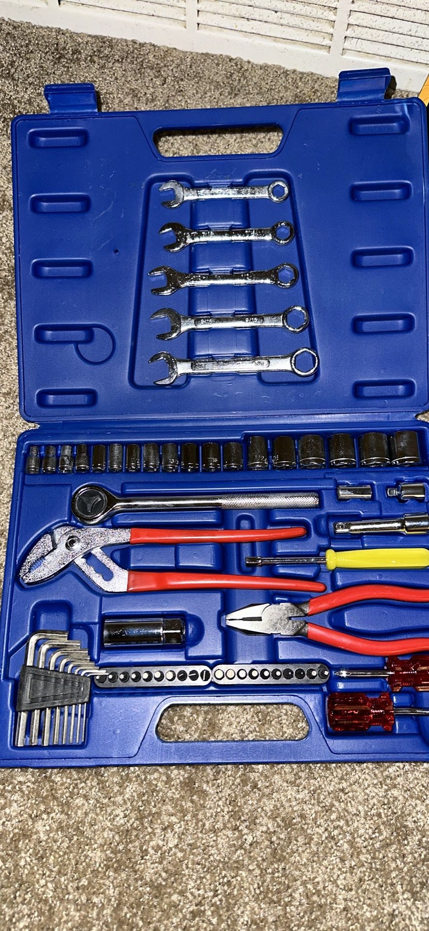 62 Piece Auto and Home Tool Kit