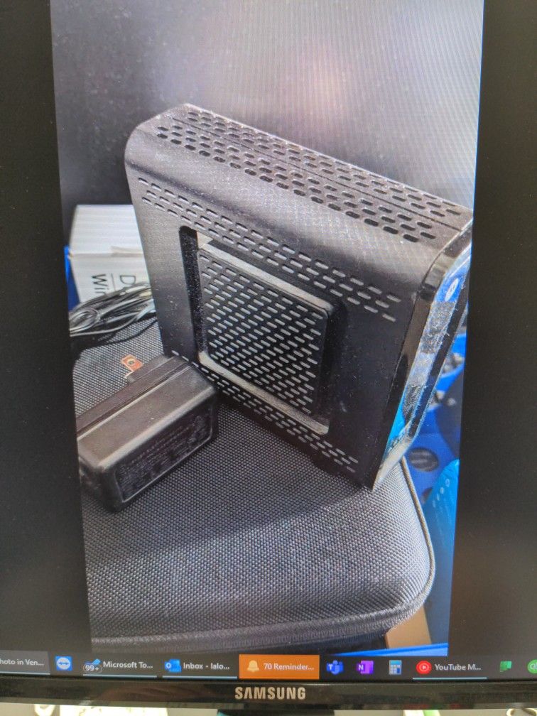 ARRIS Motorola Surfboard SB6121 4x4 D0CSIS 3.0 Cable Modem