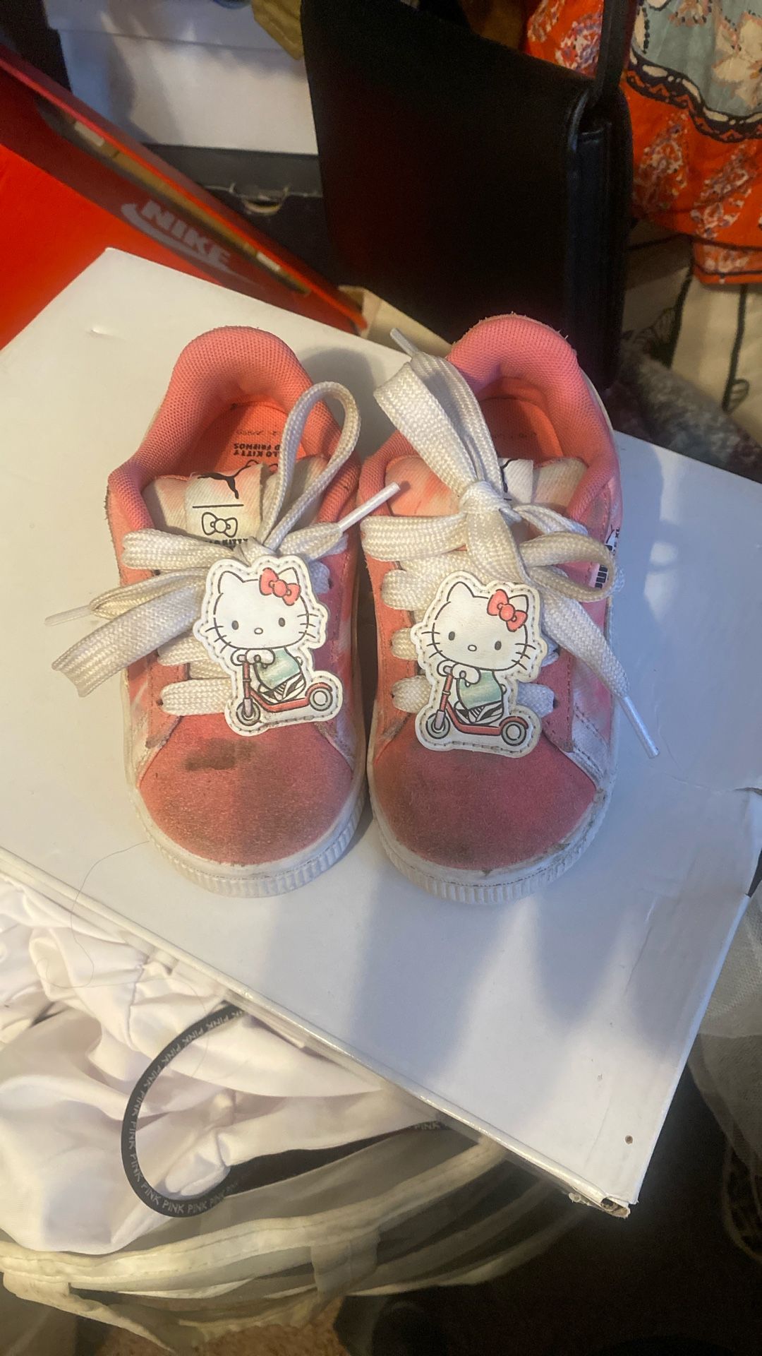 Hello Kitty Puma Size 8 Toddler