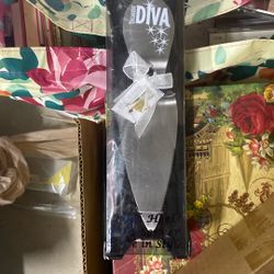 High heel cake server for wedding