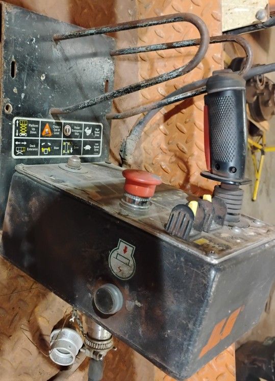 Control Box - JLG Scissor Lift 2032