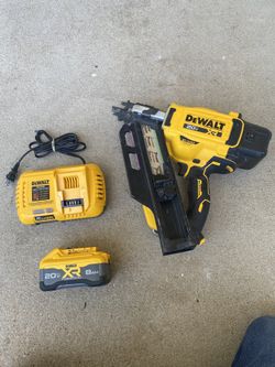 30 G Dewalt XR