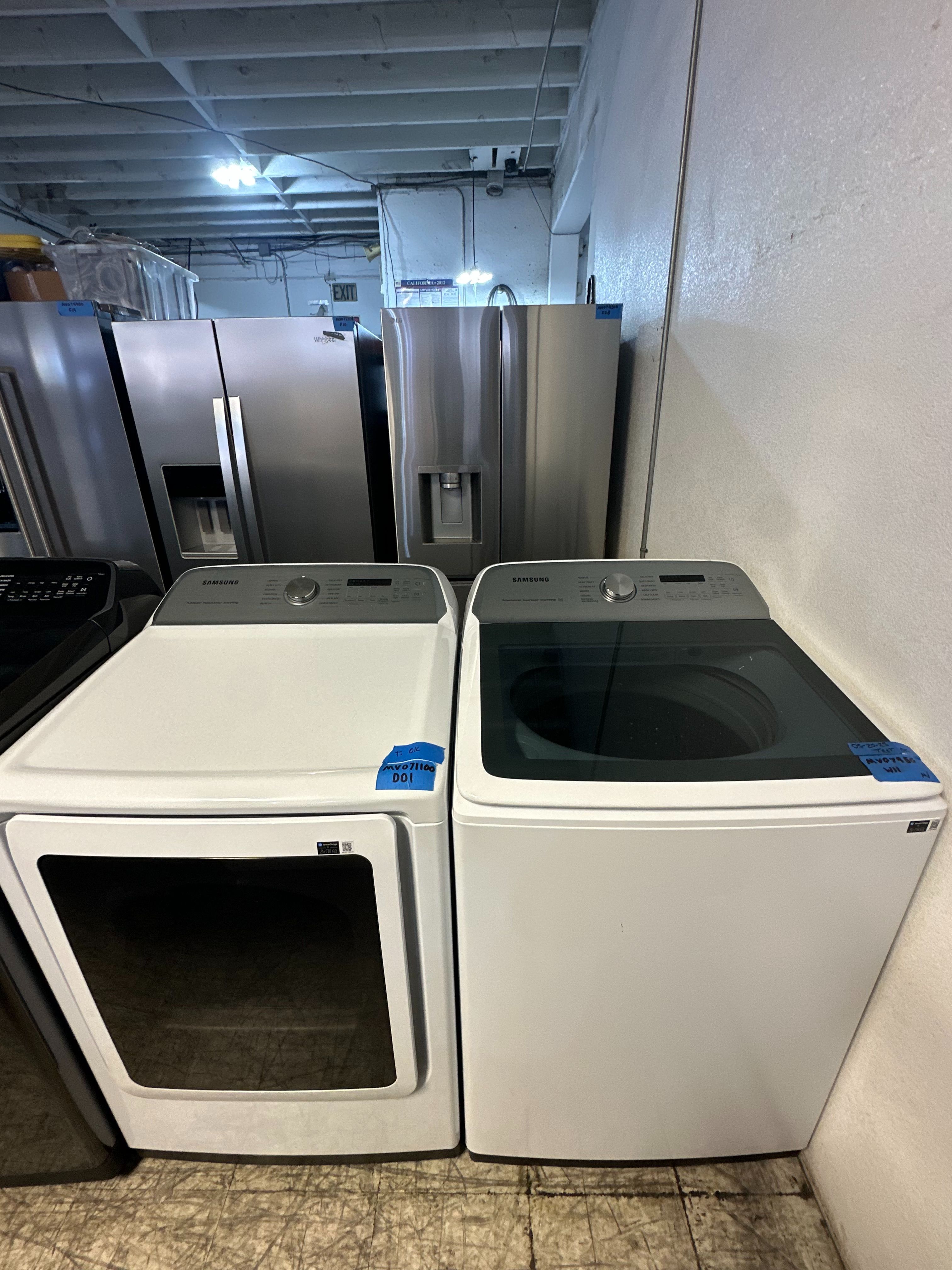 Samsung Smart Washer & Gas Dryer Set – White