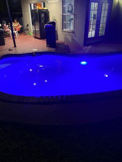 Color light for pool