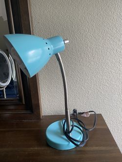 Desk lamp