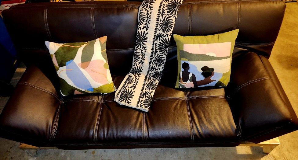 LEATHER Euro Lounger - Man Cave (Basement or Garage), Kids Playroom, Guest Room, Den, Office