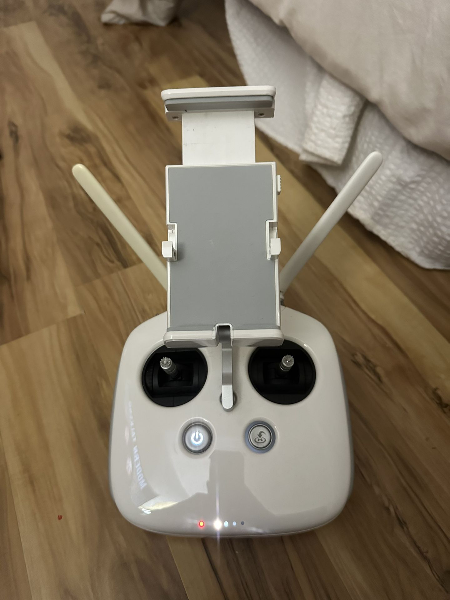 DJI Phantom 4 Controller