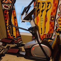 Elliptical For Sale - Pro Form Endurance 720 Cross Trainer