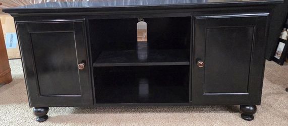MEDIA CABINET & STORAGE CABINET