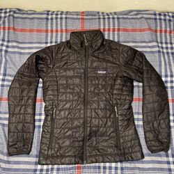 Patagonia Nano Puff Jacket Mock Neck Black Soft Shell Women’s S 84217 for  Sale in Seattle, WA - OfferUp