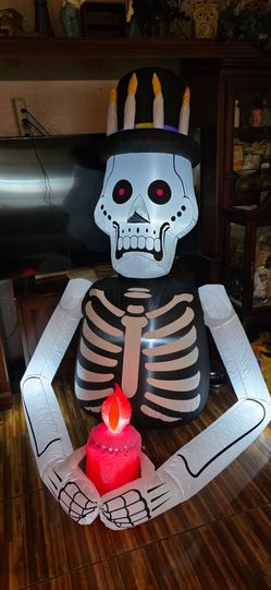 Halloween Inflatable skeleton 💀