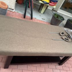 Massage Table 