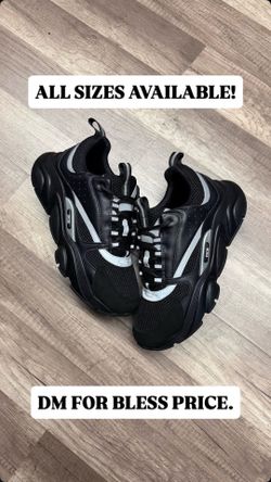 Dior B22