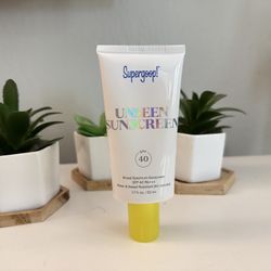 UNSEEN SUNSCREEN SUPERGOOP