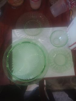 Uranium glass lot