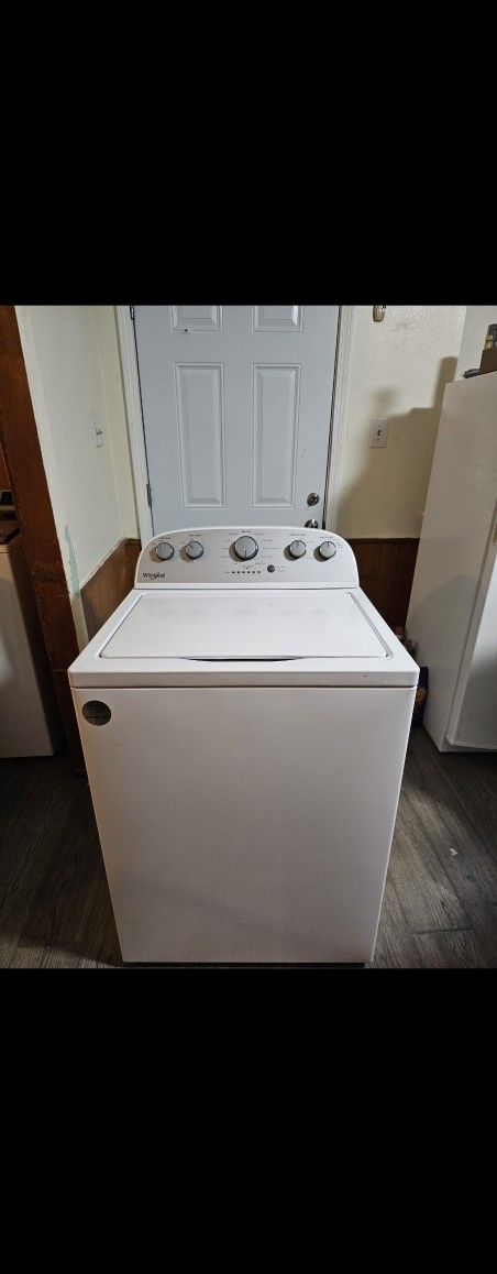WHIRLPOOL WASHER EXCELENT CONDITION LARGE CAPACITY HEAVY DUTY DELIVERY AVAILABLE FOR EXTRA FEE WE DO REPAIRS 