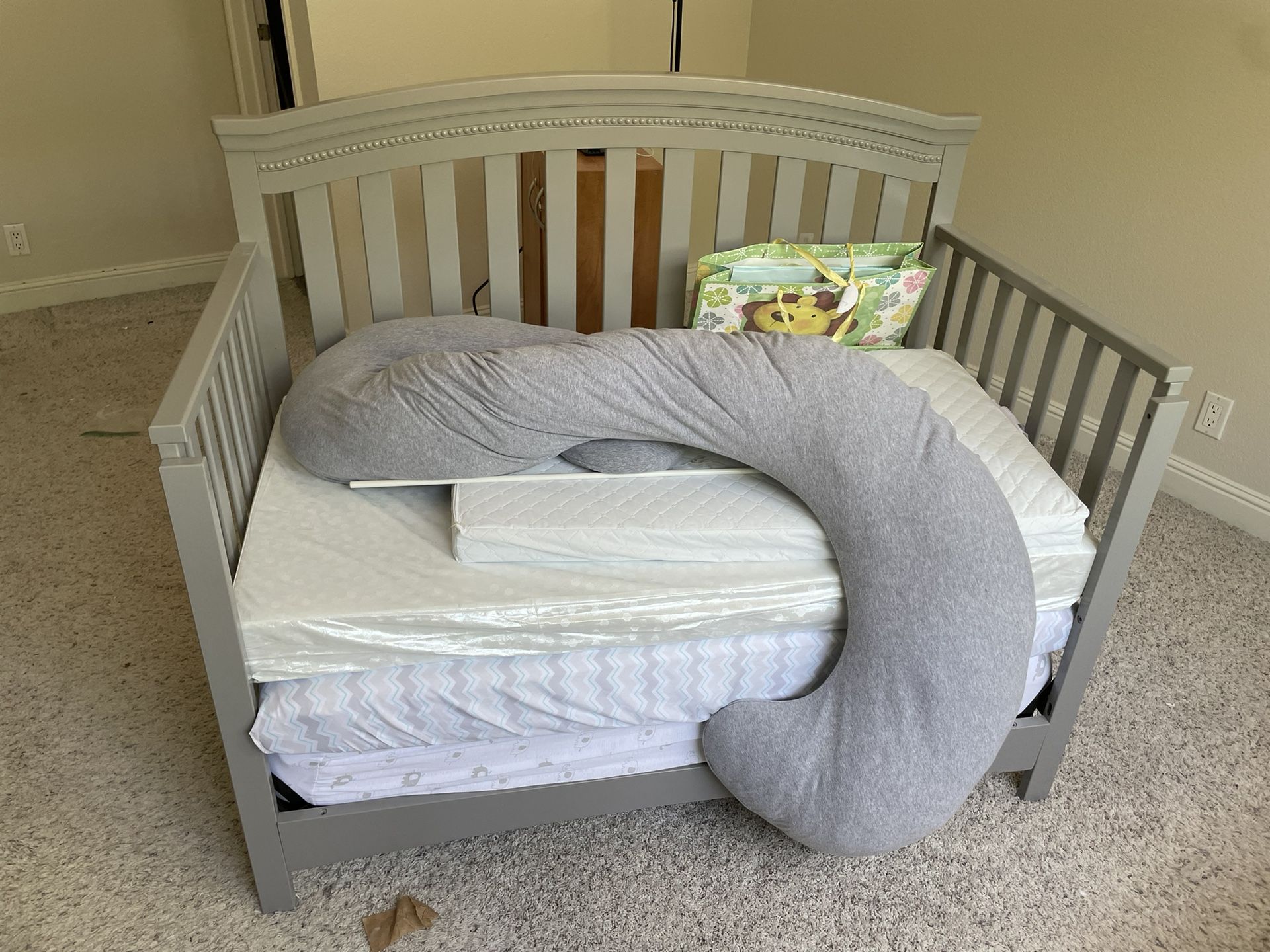 Delta Children Archer 4-in-1 Convertible Crib