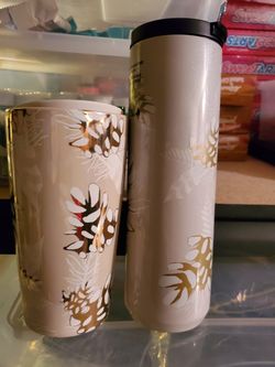 Starbucks Set brand new