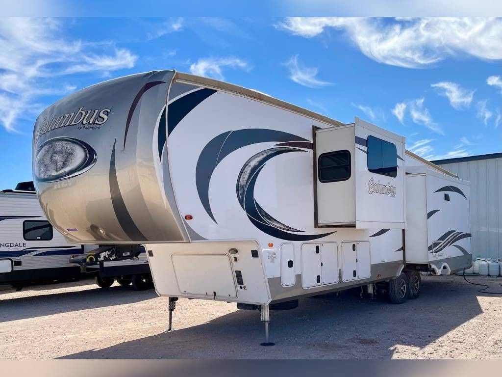 2018 Palomino Columbus 1492 383fb for Sale in Escondido, CA - OfferUp