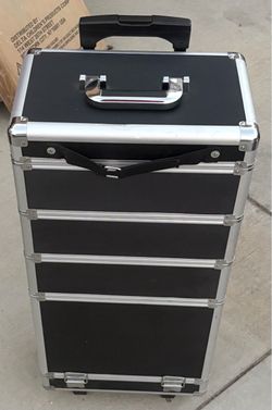 Portable stylist case