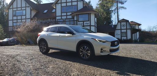 2017 Infiniti Qx30