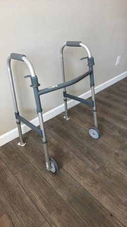 Adjustable walker