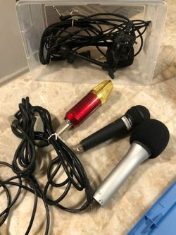 3 Microphones W/ Stand