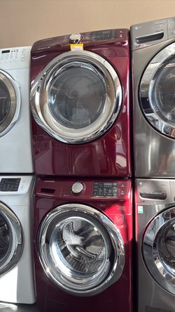Nice like new Samsung washer and gas dryer set front