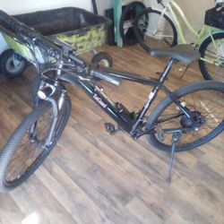 Tot Guard e bike.