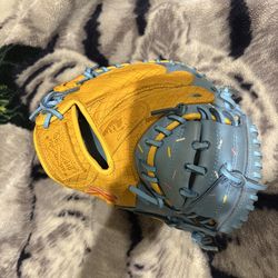 catcher glove blue ice cream