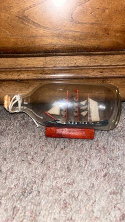 Sailboat in bottle